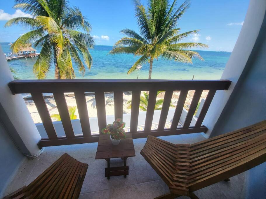 2 Rooms Apartment With Private Beach In Puerto Juarez Cancún Buitenkant foto